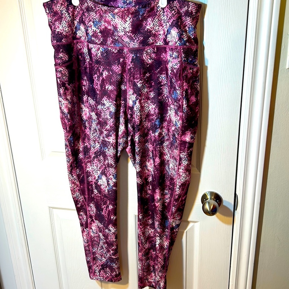 Stylish Pink Patterned Leggings 1X